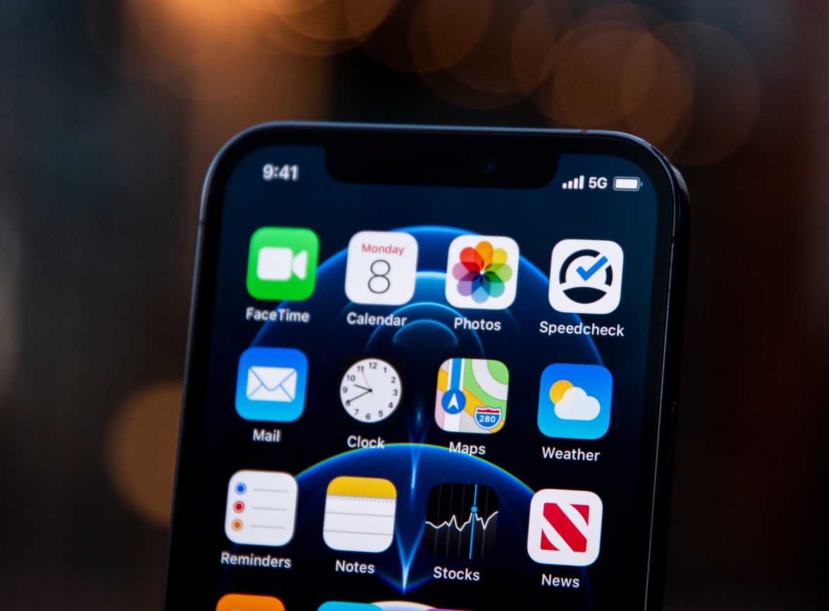 商河苹果手机维修分享为什么 iPhone 12 在冬季会自动关机 